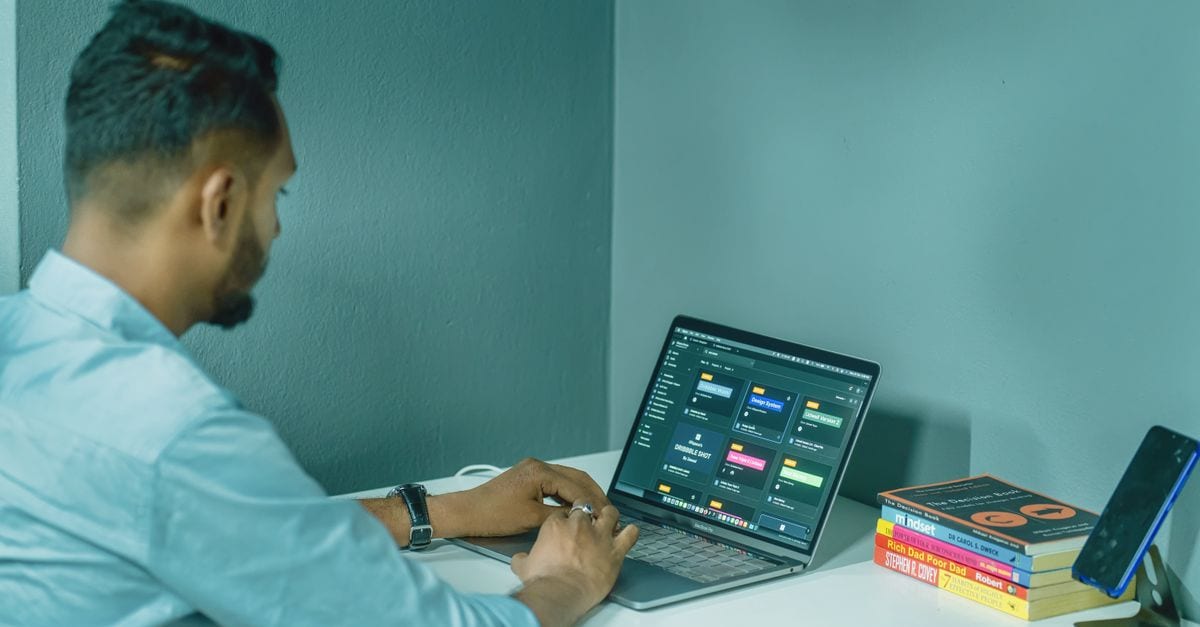 OneBookPlus setup consultation in progress on a laptop